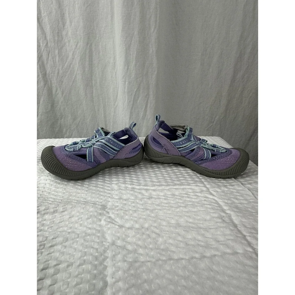 OshKosh Everplay Flexible‎ Outsole Bump Toe Sandal Purple Lilac Toddler Size 6